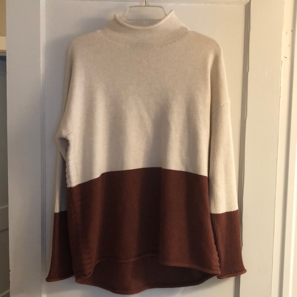 Tahari Cream and Brown Women's Sweater